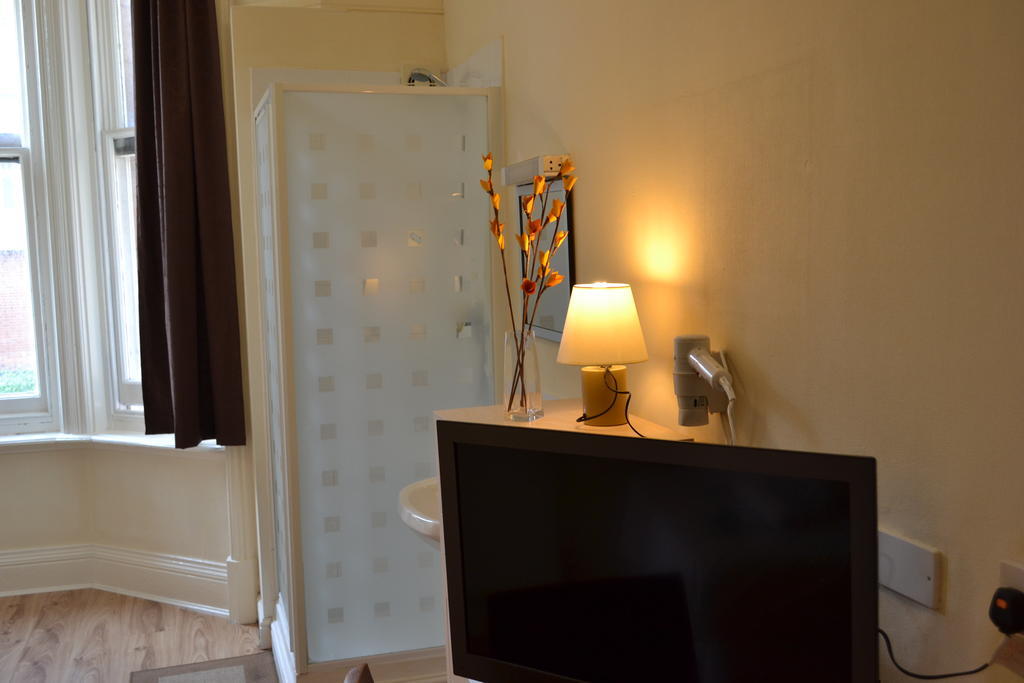 Croft Hotel Лестер Номер фото